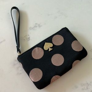 Kate spade wristlet! Like new!
